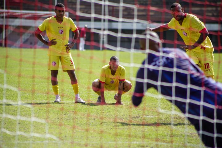 Dieguinho em treino de cobranças de pênaltis.(Foto: Vinícius Lima/AFC)