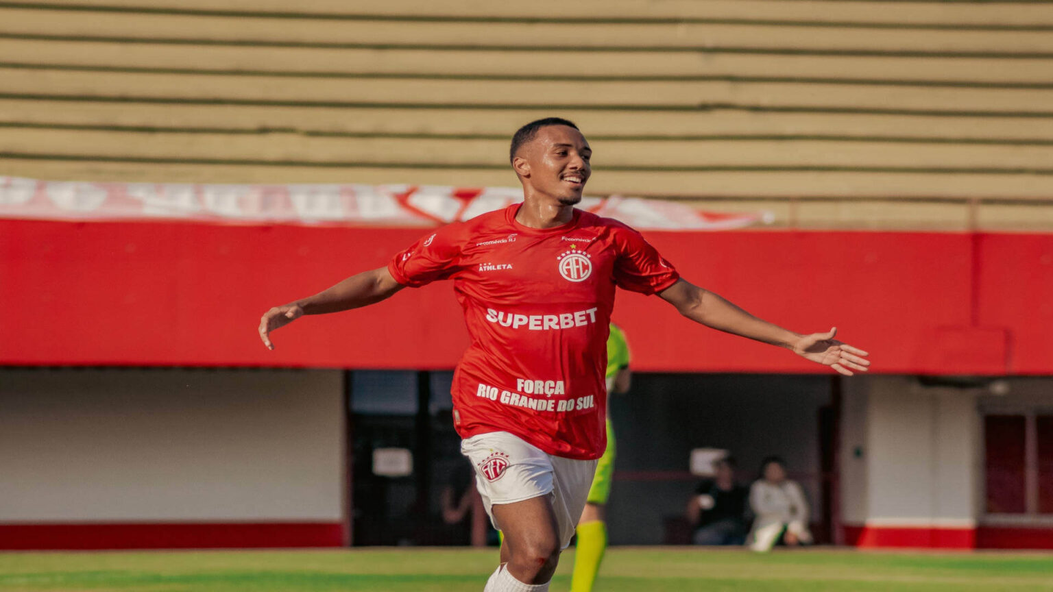 Autor do primeiro gol do Mecão, Digão exalta união do elenco