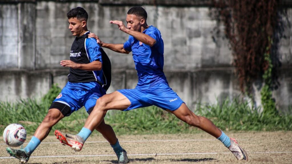 Treino sub-20. Fotos: João Carlos Gomes