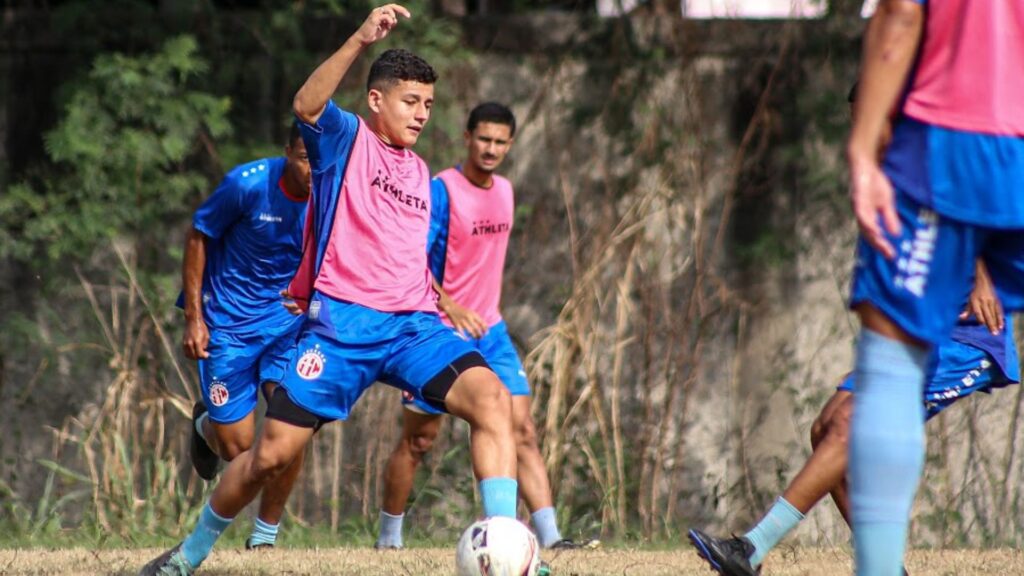 Treino sub-20. Fotos: João Carlos Gomes
