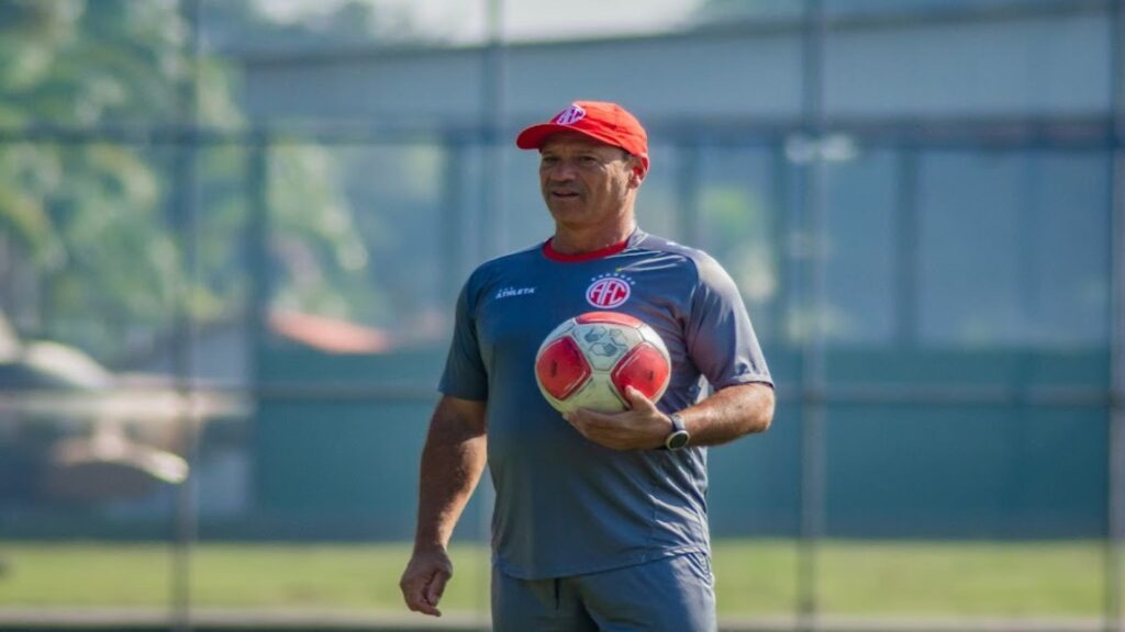 Marcus Alexandre durante o treino.