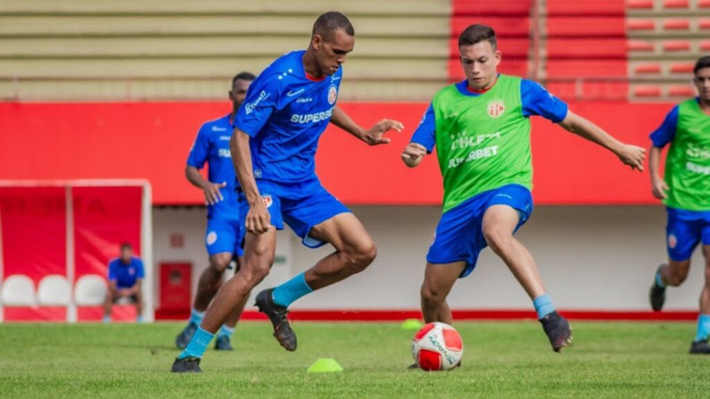 Treino no Giulite Coutinho. Foto: Wandré Silva/AFC