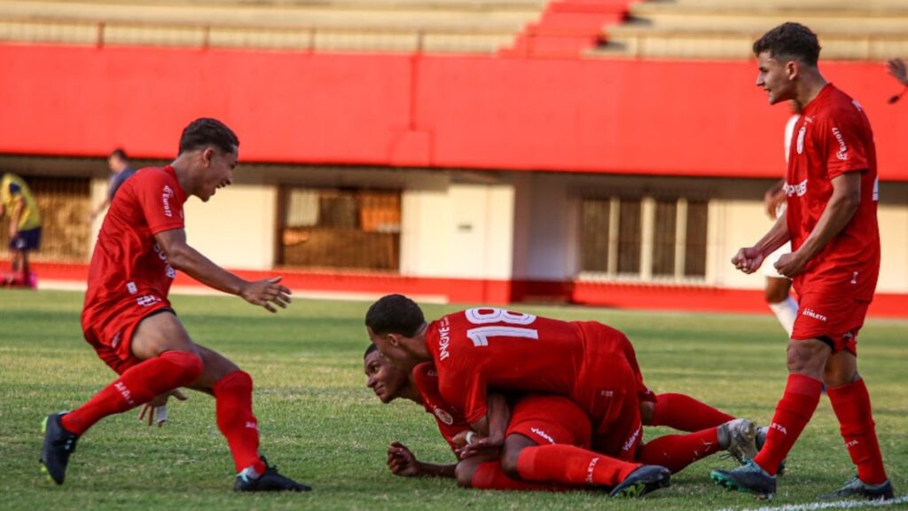 America 2 x 0 Carapebus; Foto: João Carlos Gomes/AFC