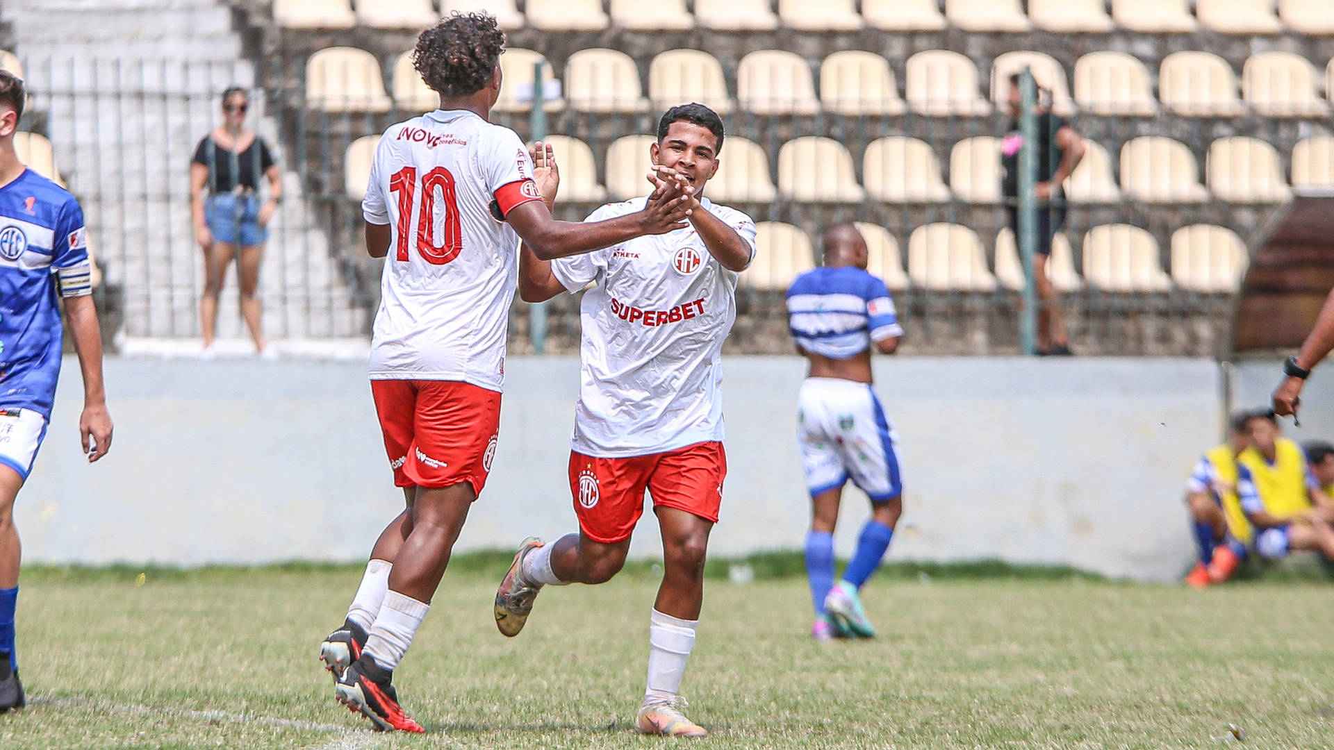 Sub-17 aplicou duas goleadas em sequência: 7 a 0 e 7 a 1. Foto: João Carlos Gomes/AFC