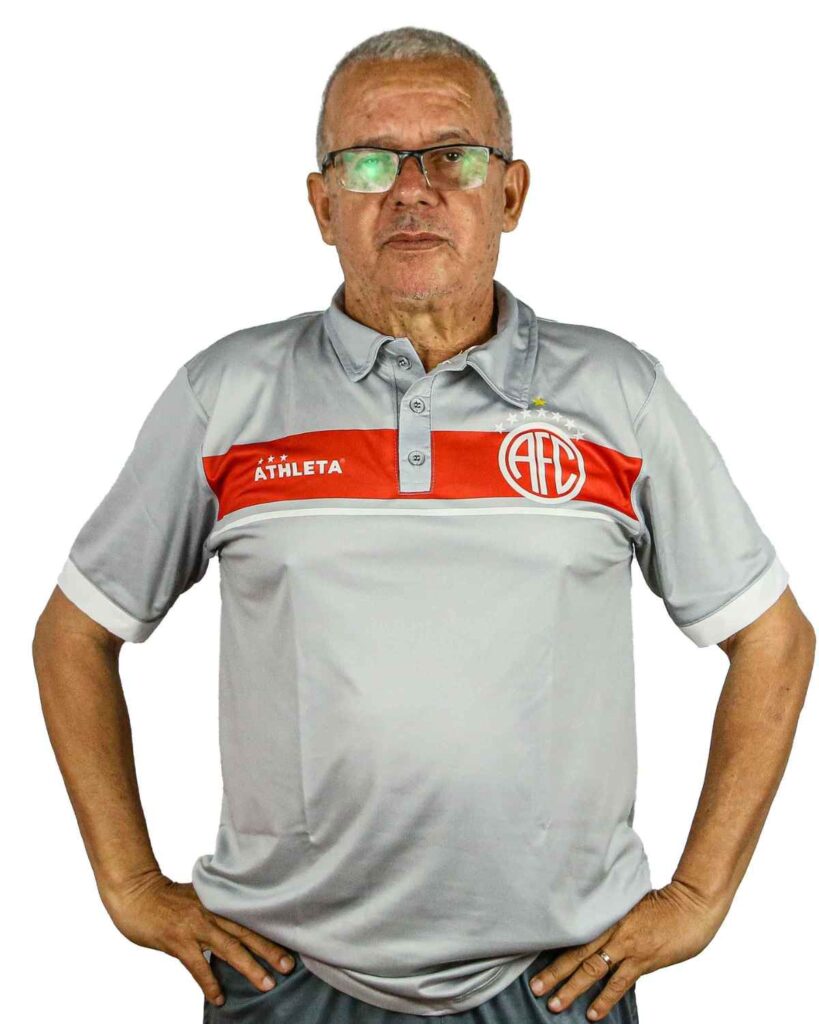 Antônio Mauro - Roupeiro