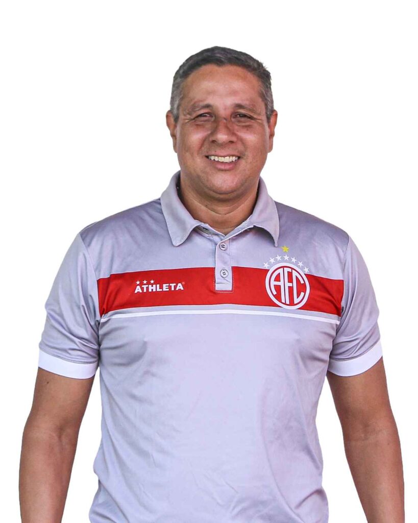 Itamar Rodrigues - Treinador de Goleiros