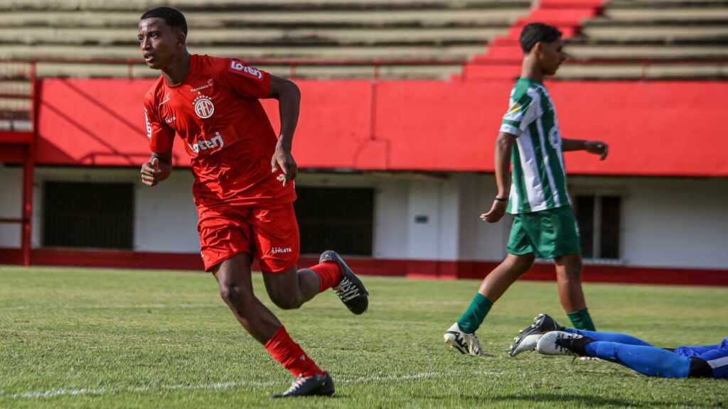Ryan é o artilheiro do America Sub-15. Foto: João Carlos Gomes/AFC